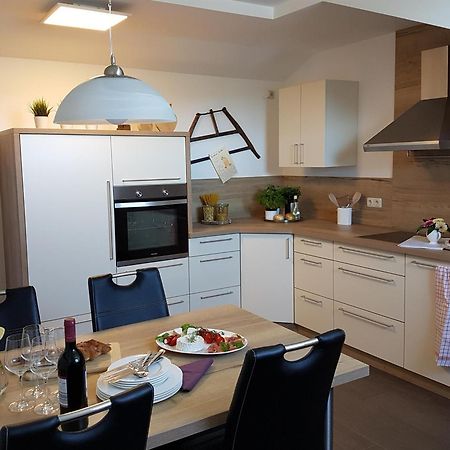 Ferienwohnung An Der Kleinen Schreinerei Hallschlag Habitación foto